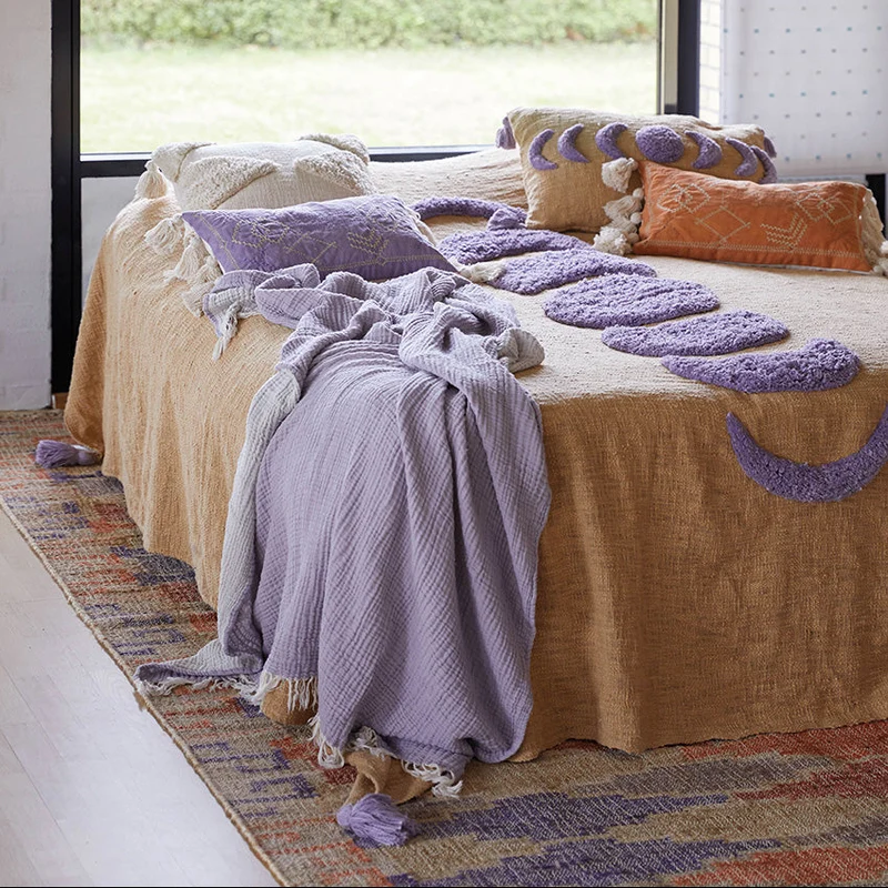 LIV interior Tagesdecke aus Biobaumwolle "AURA"