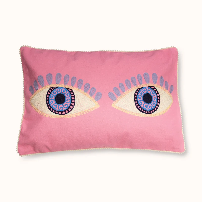 by Vivi Kissenhülle "Evil Eyes"