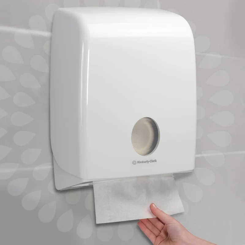 Kleenex® Falthandtücher - Weiß /Groß - 15 Clips x 124 Sheets | Karton (15 Päckchen)